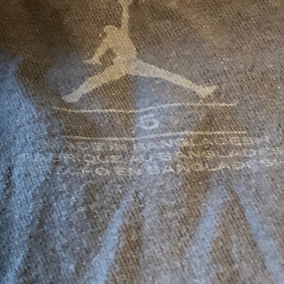 Jordan Kids Dark Blue Tee with Iconic Logo - Picture 3 of 6